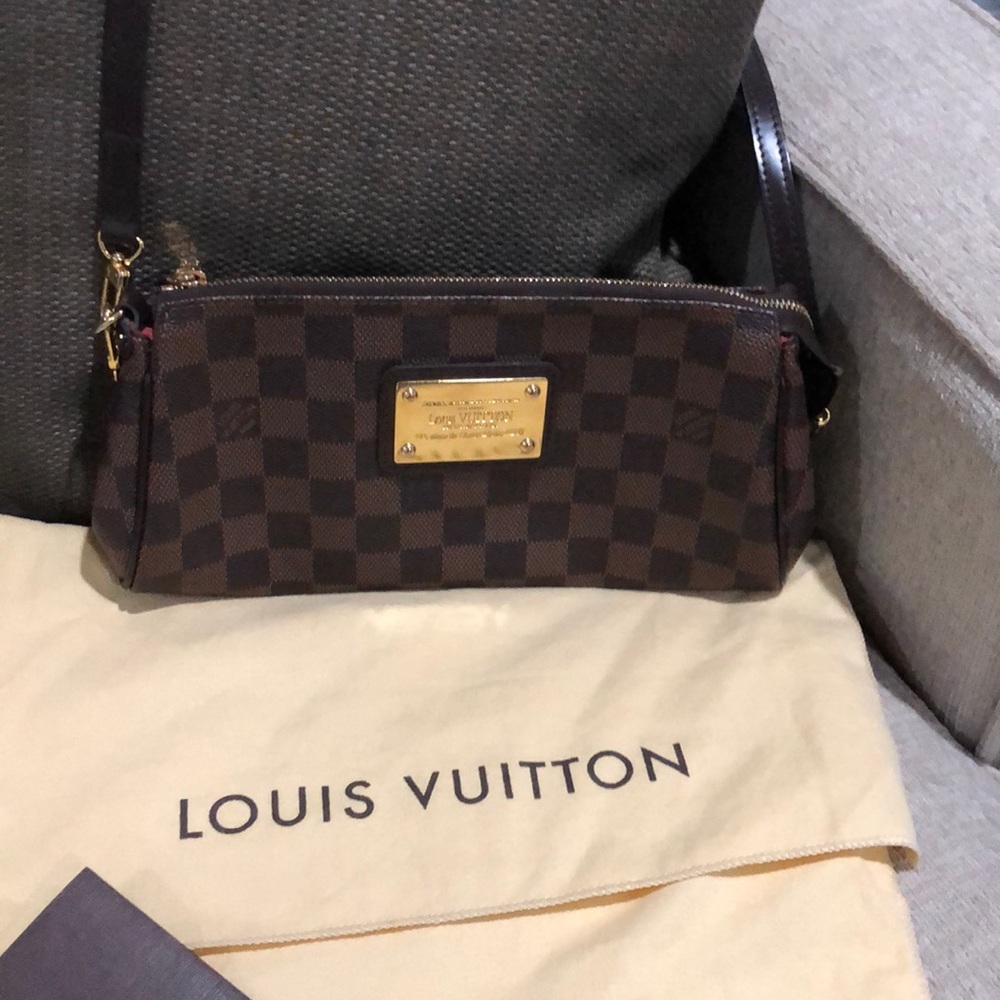 Eva crossbody